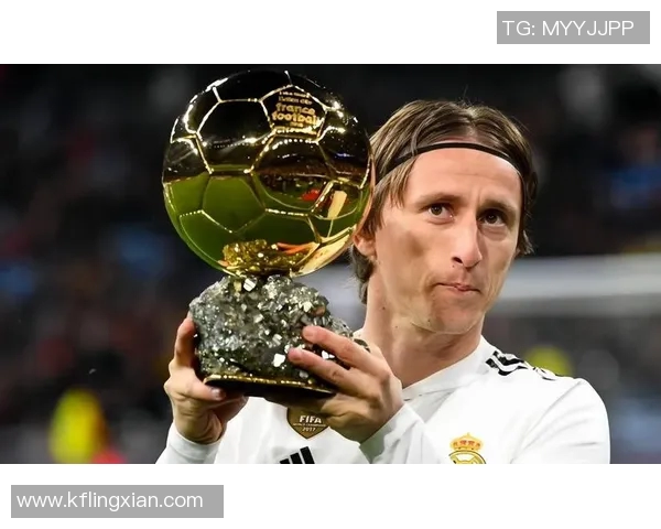 足球场上的幽默巨星平时搞笑瞬间让人捧腹大笑的足球明星们